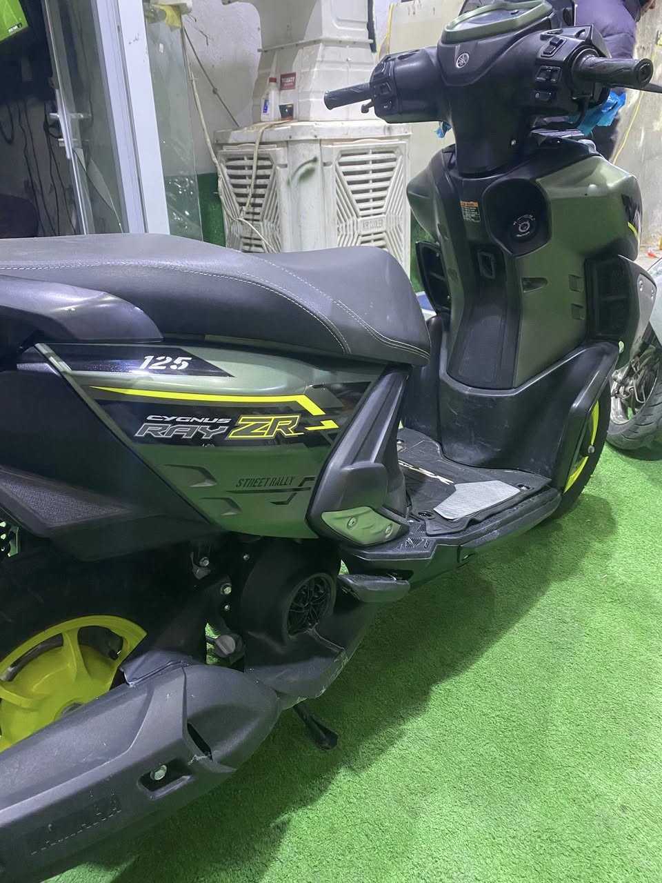 للبيع 24 ZR 
قصاد ماستر كارد لرافدين او نقد
مستعمل نضيف/مكاتبه فقط
عنوان سماوه /شارع لصياغ
***********
