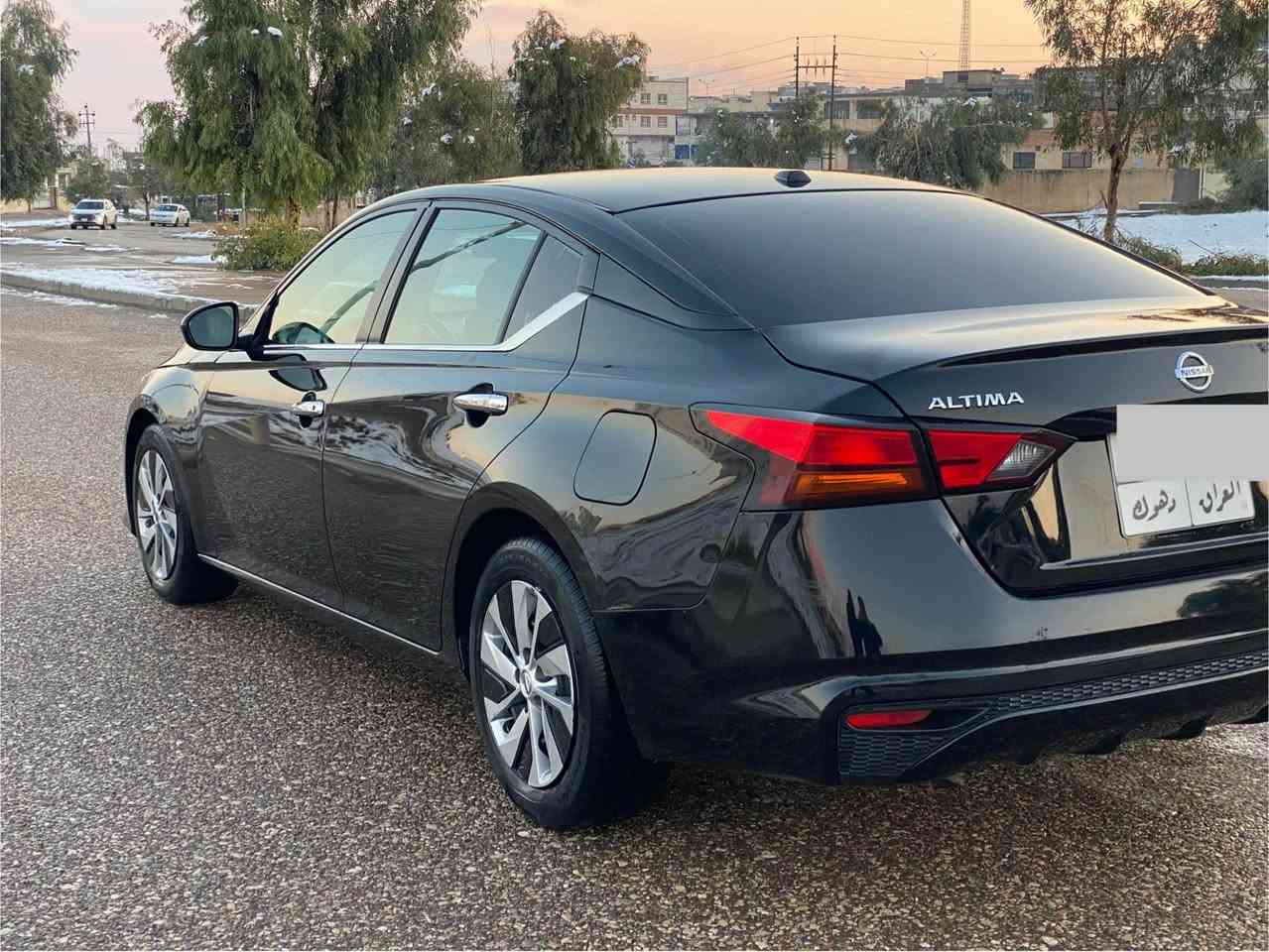 السلام عليكم 
للبيع نيسان التيما موديل 2020
رقم دهوك بسمي 
سعر 127ورقه عليها غرامات مرور 7 ورقه ينزل من سعره
رقم قديم سنويه فحص وهزه كله جديد
مكينه وكير وتبريد كله بشرط وين ماتريد افحص
محرك 2500 المرغوب اربعه سلندر
مواصفات S معروفه
رادار امامي وخلفي وجانبي كله شغال شرط
بصمه 
ابواب بصمه 
صندوق بصمه
تحديد سرعه
تشغيل عن بعد 
شاشه وكاميرا
وبعد بيها مواصفات 
سيارا بيها جاملغ امامي + بونيت صبغ 
ارباكات ستيرن راجع سستم باقي سليمه شركه
رقم شاصي موجود مع صور 
سيارا احلى من صور سيارا نظيفه ما بيها مصرف
حجر كزوز بشرط
هاتف اسيا ***********
هاتف كورك *********** واتساب
هاتف كورك *********** واتساب
عنوان سياره قضاء عقرة بعيده عن اربيل وموصل ساعه دهوك, العراق
