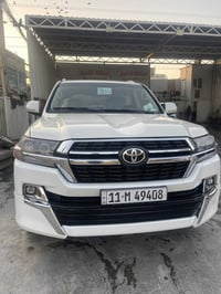 🚗 للبيع لاندكروزر GX.R 🚗 📌 الموديل: 2014  📌 محدّث: 2021 (داخل وخارج)  ...