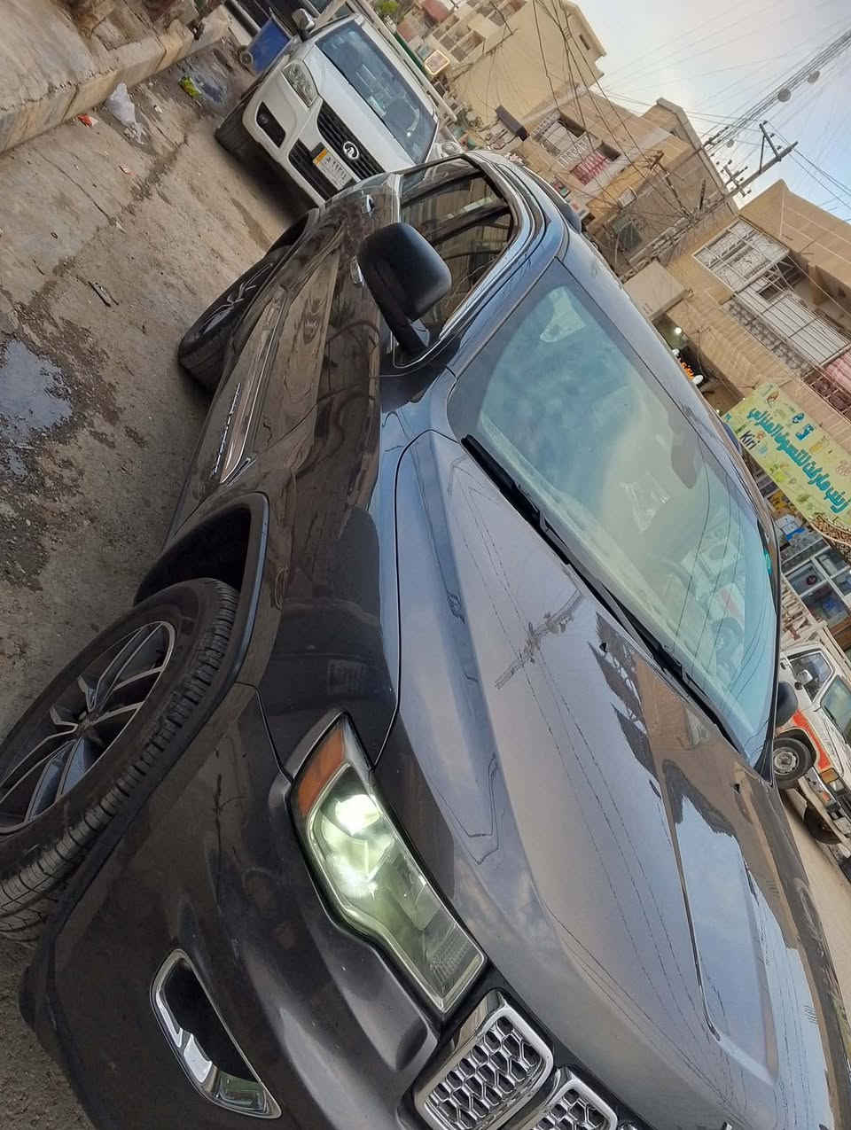 Jeep 2019
رقم ديالى بحاله وكاله سياره جديدة ضررها قطعه وحده بدون دواخل مواصفات هوايه 
تعال وشوف معروضه 210 وبيها مجال واذا اكو مراوس حسب القناعة للأستفسار ع الرقم ***********
