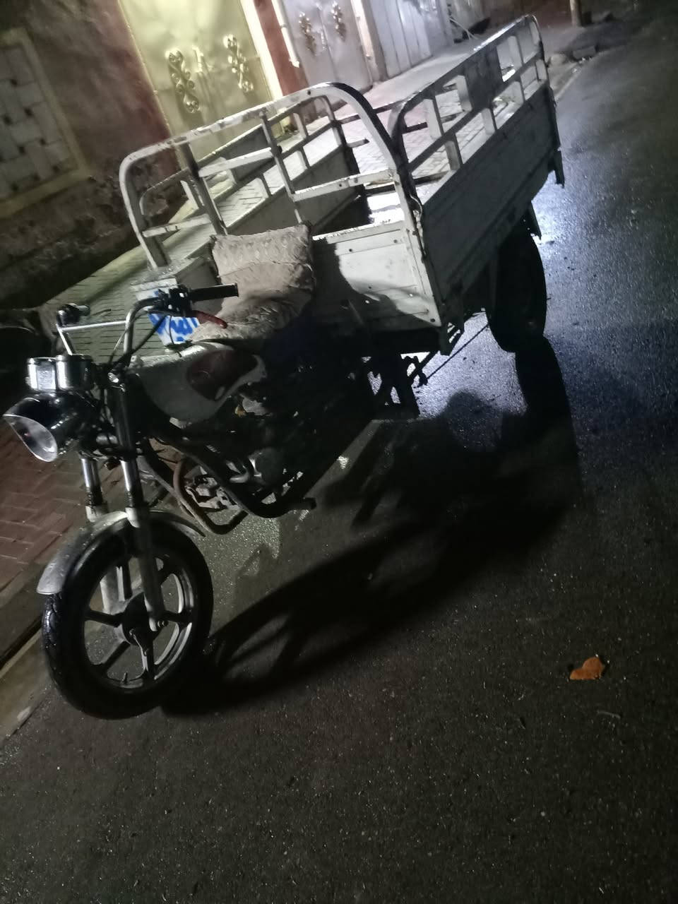 سلام عليكم ستوته لبيع كهربائيات كامل لايت موديل 2017 او 2018 سعره 450 قفله ***********
