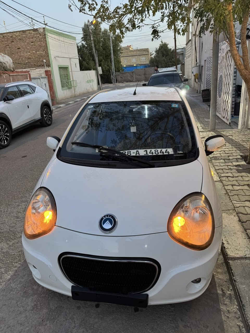 جيلي باندا موديل 2013
رقمها نجف  انكليزي جديد

تحويل ثاني يوم 

سياره جديده كلش ما ناقصه برغي .

ماشية 40km حقيقي 

تبريد شغال

حدادية جديدة 

مكينة وكير مكفولات من الفتح

بيها بارد فقط بالباب خلف السايق

والباقي كفاله 

مكاني نجف حي السلام 

السعر 53 وبيه مجال 

***********
