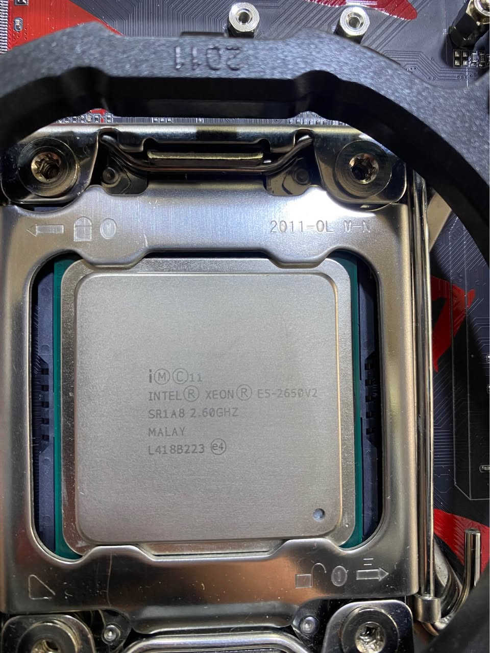 مەزەربۆردی: MACHINIST X79 S7 (M-ATX) 
• سی پی یو: Intel Xeon E5-2650 V2 (8 Cores / 16 Threads).
• پشتگیری ڕامی DDR3 دەکات و دەرچەی NVME M.2 هەیە بۆ هاردی زۆر خێرا.
• گونجاوە بۆ گیمینگ و کارە قورسەکان بە تێچوویەکی کەم أربيل, العراق


**إذا كنت صاحب هذا الإعلان وتريد حذفه لأي سبب، رجاءا أرسل رسالة إلى الدعم الفني**