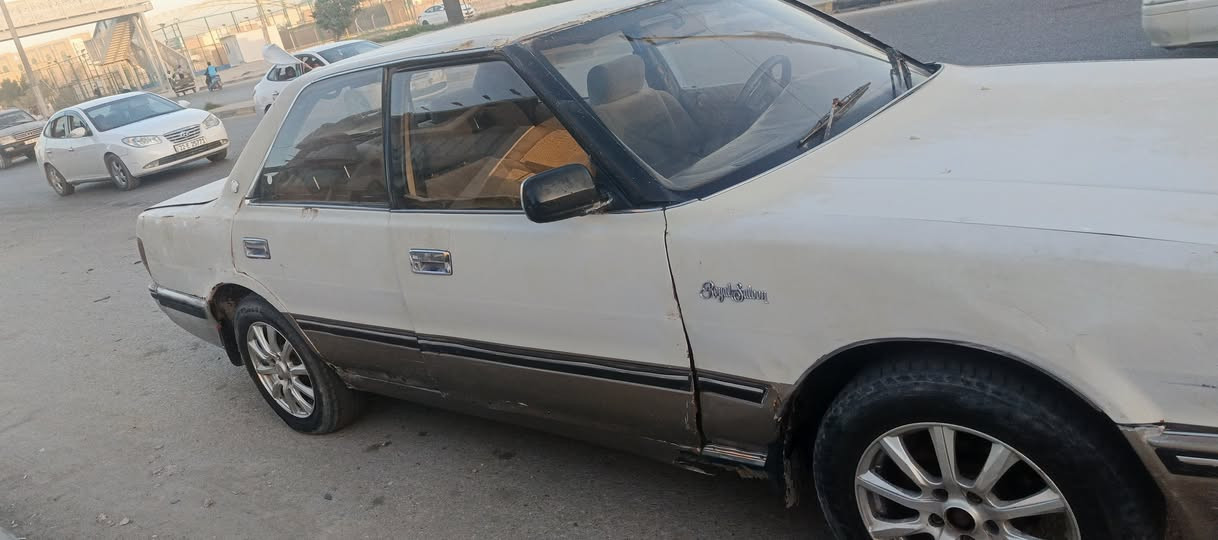 السلام عليكم شباب هارتوب فنصة بابل ألماني(( بيع أما مراوس)) 
ابيع واقع حال السيارة راعيهة ماندلة السيارة كير خير من الله والمكينة مثل ماواضحة بل فيديو شغالة وبوجهك عل شارع (( ماندل راعيهة)) وأبو الوكالة العامة بشارع المطار هم ماندلة السيارة معروضة بل نجف(( السعر 16 ورقة)) 
رقم التلفون *********** وبي واساب
