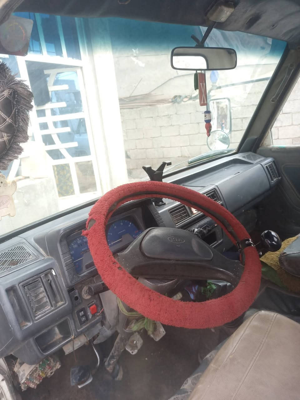 سلام عليكم كيه بنكو 96 قماره وربع سبعه جنكال رقم بغداد انكليزي تحويل ثاني يوم مكينه مجفته جديد وبم ونوزل جديد صدر جديد شاصي مكفول رقم شاصي مكفول المكان ديالى خان بني سعد للاستفسار نتصال ع رقم ***********
