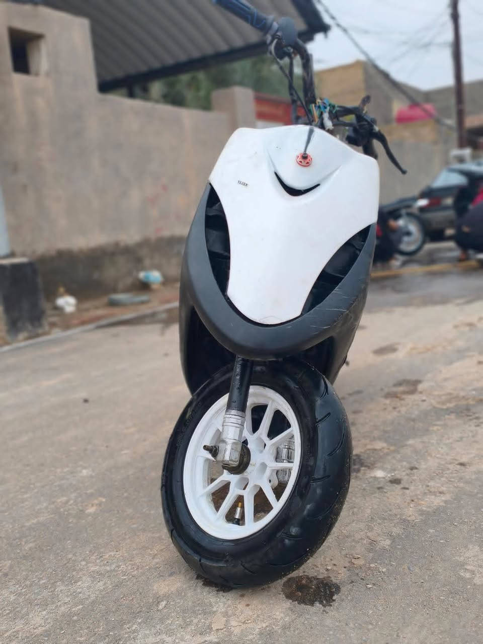 سلام عليكم شباب 
دراجه البيع صارهه 3 تيام من شغلتهه ماناقصهه شي 
بس. راجز مال سلف بوشه 49 بلاد مكينه خير من الله 
مكاني الديوانيه قضاء الحمزه الشرقي سعرهه 400 بيهه مجال 
ستفسار خاص


**إذا كنت صاحب هذا الإعلان وتريد حذفه لأي سبب، رجاءا أرسل رسالة إلى الدعم الفني**