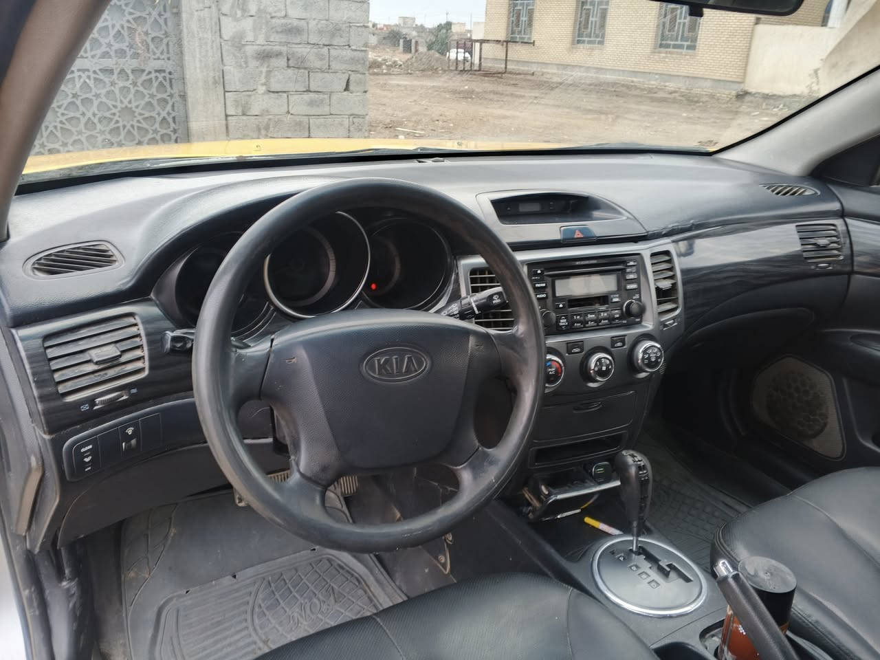 سلام عليكم كيا اوبتيما موديل 10تكسي وارد كوريا مكينه وكير حداديه كله جديد تخم تاير  صبغه جديده توني صابغها فرن كهربائيات كلها شغاله سنترك شغال تبريد شغال رقم نجف انكليزي مصفره وجهازه مكينه 2000كير4نمر مكاني ناصرية مكلف بل نشر استفسار على رقم ***********
