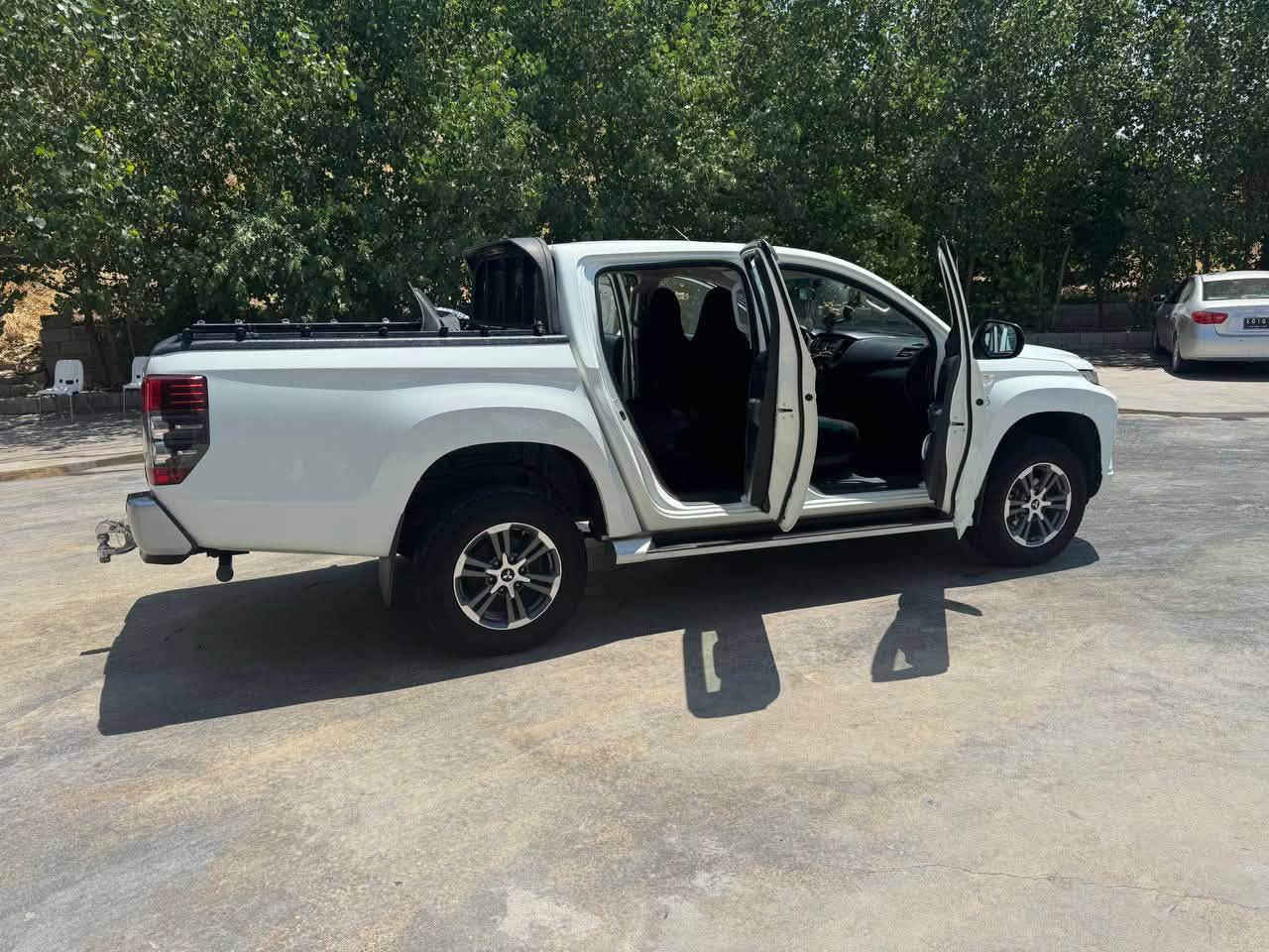 بەناوی خوای گەورە 

مستەر بوشی قەزافی 

مۆدێل 2020

مەکینە ئەکسل تەقەو ڕەقە بەشەرت ١٦٥ هەزار ڕۆیشتیە ماڵی دۆست

دەعامی لۆ دەعامی بەشەرت 

سەنەوەی تا 2030 نوێیە 

بۆ نرخەکەی پەیوەندی بکە 
ژمارەی خاوەنی ***********

عربی

بسم الله الرحمن الرحيم
ميتسوبيشي باجيرو (بوشي)
الموديل: 2020
المحرك والـكير والـدبل: بشرط الفحص (تَقَه و رَقَه)، ماشي 165 ألف كيلومتر (سيارة نظيفة جداً واستخدام شخصي).
البودي: مكفول من الدعامية للدعامية (بشرط الفحص، بدون صبغ أو تعديل).
السنوية: مجددة ولغاية 2030.
للاستفسار عن السعر، يرجى الاتصال على رقم المالك: ***********
