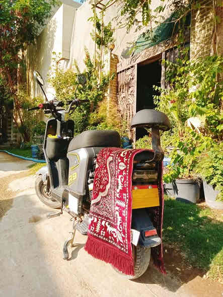 السلام عليكم
2025 موديل R9 دراجة شحن 
 خمس بطاريات اصلية
  (R) نظام رجوع الى الخلف
شاشه دجتل
تحديد 4 سرع
بريكات هيدروليك 
السرعة القصوى (الحقيقية ): 70
جهاز انذار
 (LED) لايت 
اشاير أمامي و خلفي
دبلات 2 امامي (هيدروليك)  والخلفي (غازي)

السعر : 425
العنوان : كربلاء - باب بغداد
للأستفسار : *********** (واتساب / رصيد)
