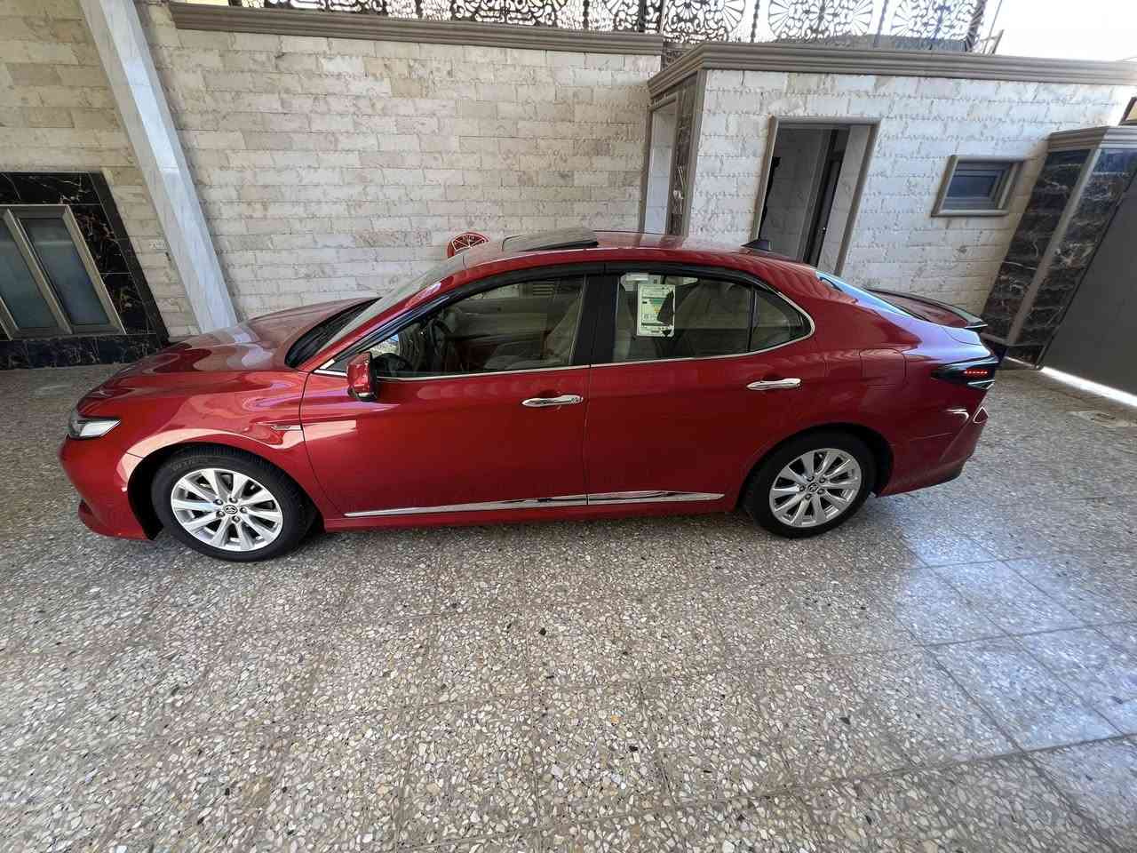 كامري ٢٠٢٠ خليجي
فئة GLE فول مواصفات مكفولة من الضربة والصبغ 
رقم بغداد الدولي باسمي المواصفات

‎‏ GLE 
‎محرك 2500 
‎بصمة تشغيل
بصمة ابواب 
‎فتحة
‎شاشة
‎كامرة
‎كرسي السايق كهرباء 
‎بردة كهرباء 
‎حساسات امامي خلفي 
‎هاند بريك بصمة
‎3 انظمة قيادة 
‎الايكو والسبورت والنورمل 
‎مصابيح امامية زنون 
‎اوتو هولد 
‎ايڤي مود 
‎اشارة بلمري 
بيهة بارد قليل موضح بالصور 
السيارة جديدة جدا 

‎وباقي المواصفات المعروفة
Km‎ماشية ٧٦  
السيارة مغلفة حماية ppf  
تفاصيل اكثر اتصل او واتس
***********

السعر ١٩٧$
