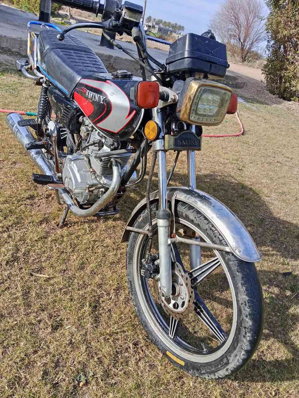 للبيع 
425 وبي مجال 
0787 830 1733
