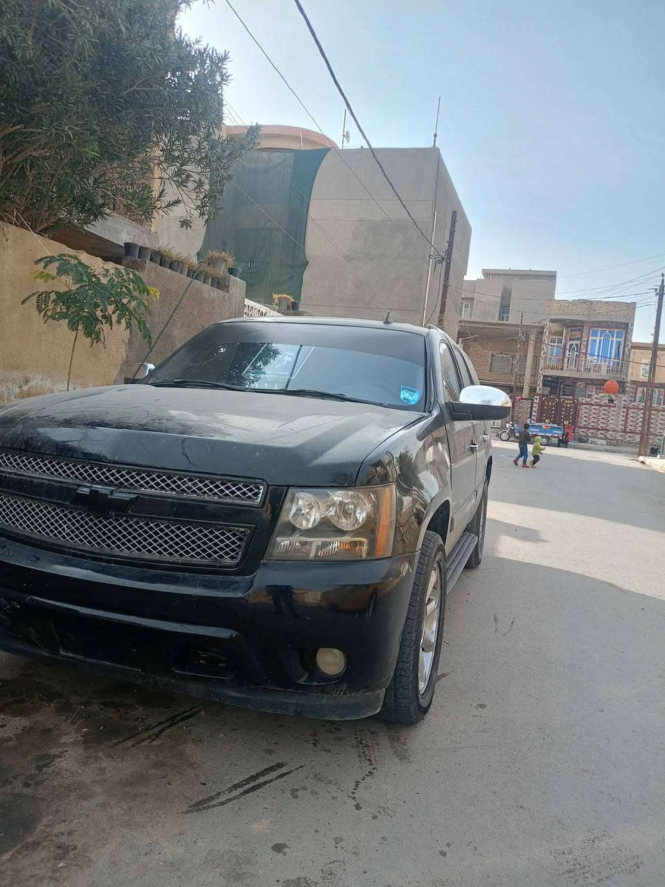 السلام عليكم تاهو بدون بتره فول مواصفات LTZ سياره خير من الله كير ومحرك كفاله تايرات انضاف باتري جديد كهربايات كله شغاله كصه جنطه وشغل درجه اولى شرط رجأن بس الشراي يتصل *********** اتصال بالرقم مكلف بلنشر بيع او مراوس حسب القناعه السعر 60 وشراي  يدلل
