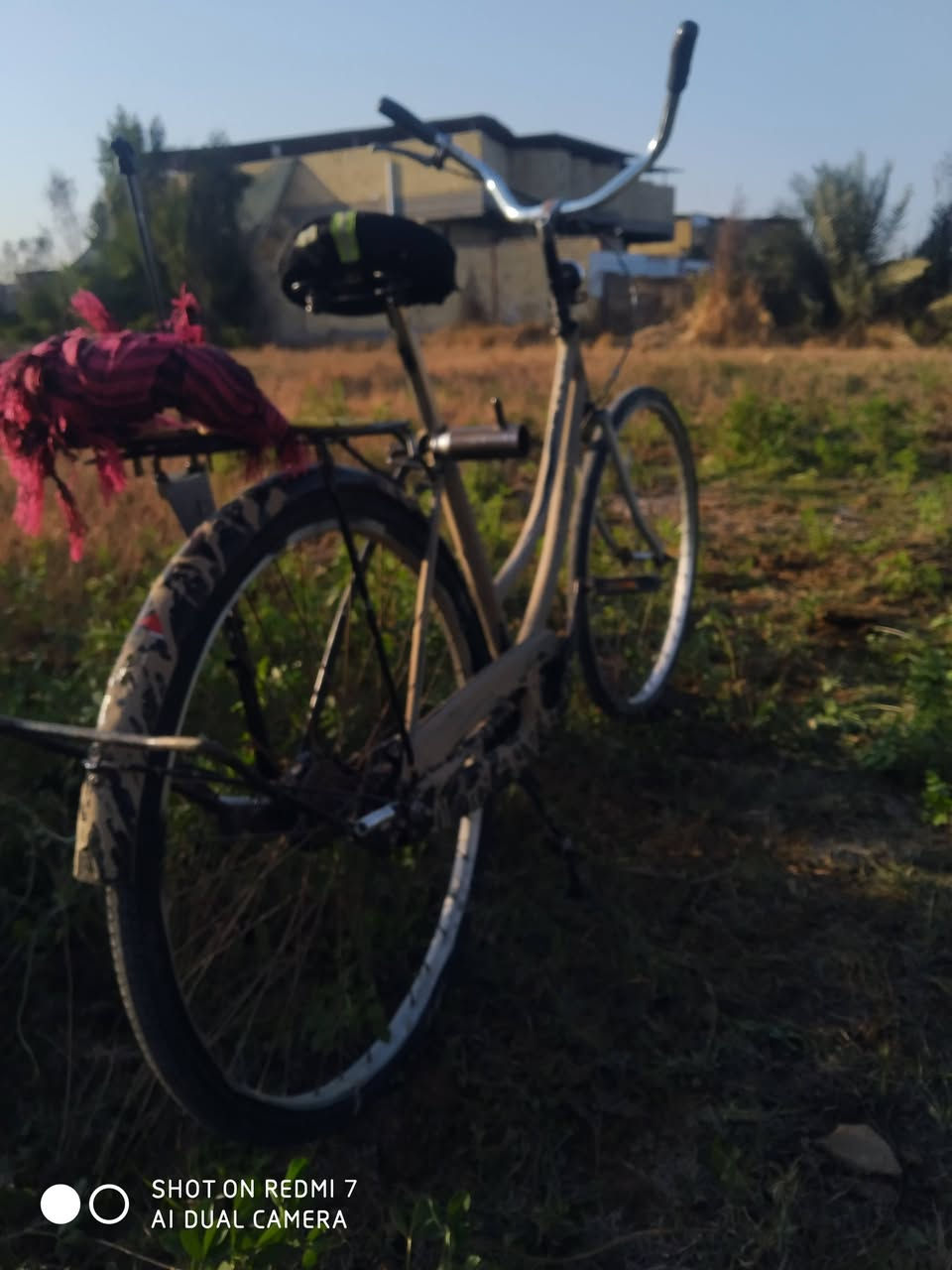 السلام عليكم باسكن للبيع ولونه اسود وسعره 50 مكان الهاشميه ورقمي ***********
