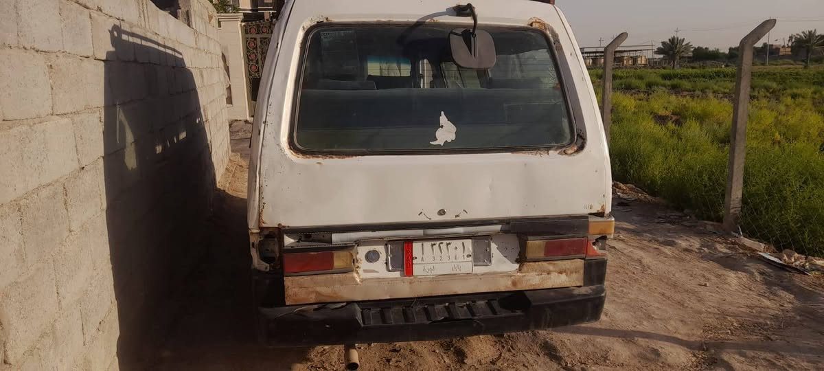 السلام عليكم كيا بسته موديل98 سنويه صاقطه  كير و مكينه خير من الله  حداديه جديده  شواصي بلادي وسعر  على واتساب  مكان سياره بابل ***********
