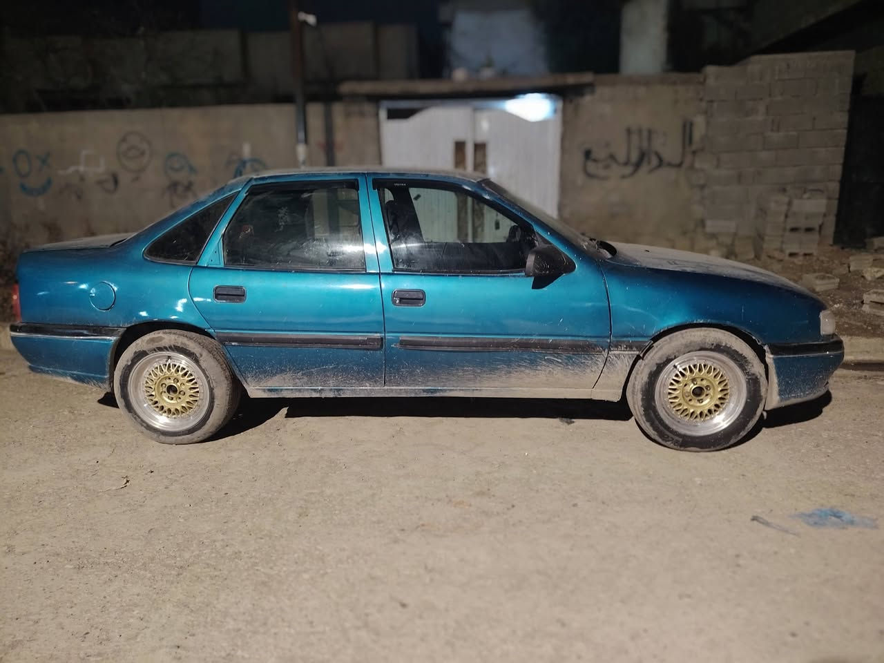 فكترا 18  موديل 93 
شرط كير ومحرك صبغ عام بخ جمالي اني الشرعي سعر 42 بي مجال  ***********
