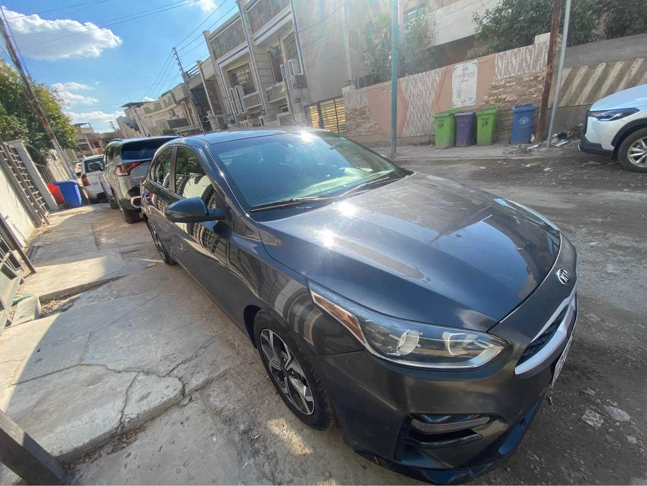 السلام عليكم 
كيا فورتي 2020 اربيل بأسمي تريد تحويل تريد وكالة سنوية 2027
وارد امريكي محرك 2000 دوش
ايرباك استيرن 
حادث جانبي جاملغ مبدل ومصبوغ وباب السائق مصبوغ وباب الخلفي كلير
يعني صبغ (٣ قطع)
ماشية 59 
تبريد ثلج 
بروجكتر
شاشة كبيرة كار بلي + اوتو اندرويد 
كامرة خلفية دوارة
رادار امامي 
تحديد مسار 
تحكمات استيرين جهتين 
نقطه عمياء
اشاير بالمري
بيه سونار موجود
محولها كير AT المرغوب يعني انسه سالفة الكير وسيارة اي نقص مابيها 
مكاني بغداد الدورة
السعر 127$
*********** بغداد, العراق
