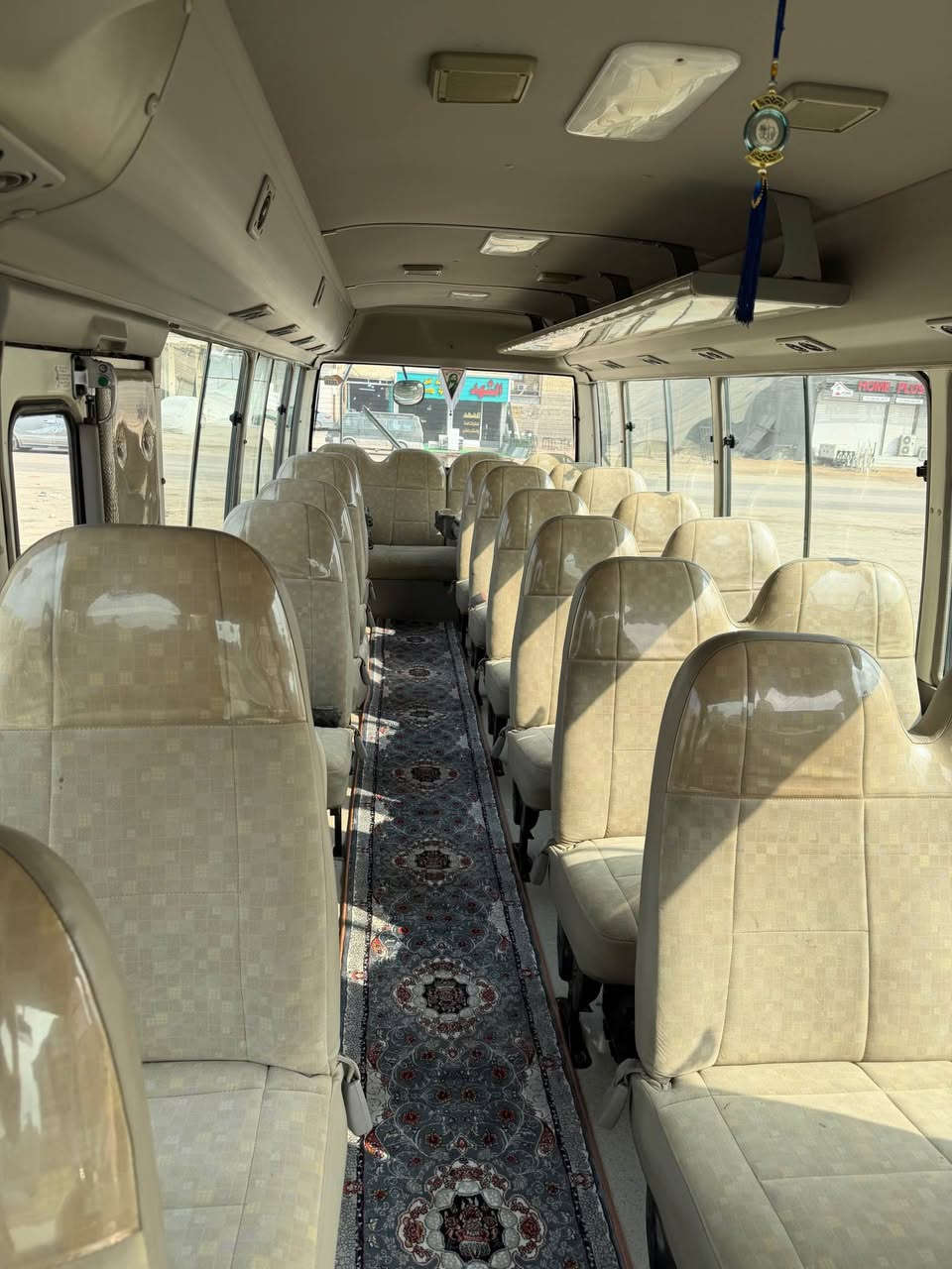 للبيع كوستر 2014
دوشمة عامة 
تخم تاير 
سلة ودرج 
كفالة عامة من الضربة
صبغ ذيل واحد 
***********///*********** البصرة, العراق
