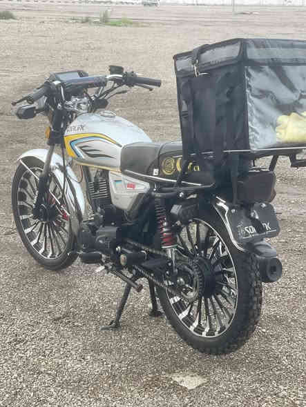 سلام عليكم دراجه للبيع موديل 2024شرط النضافه. محرك ما مفتوح.  شرط  شلعه او معدل شرط  دراجه تخبل   مكاني تكريت. عوينات  السعر 725بيه مجال ***********
