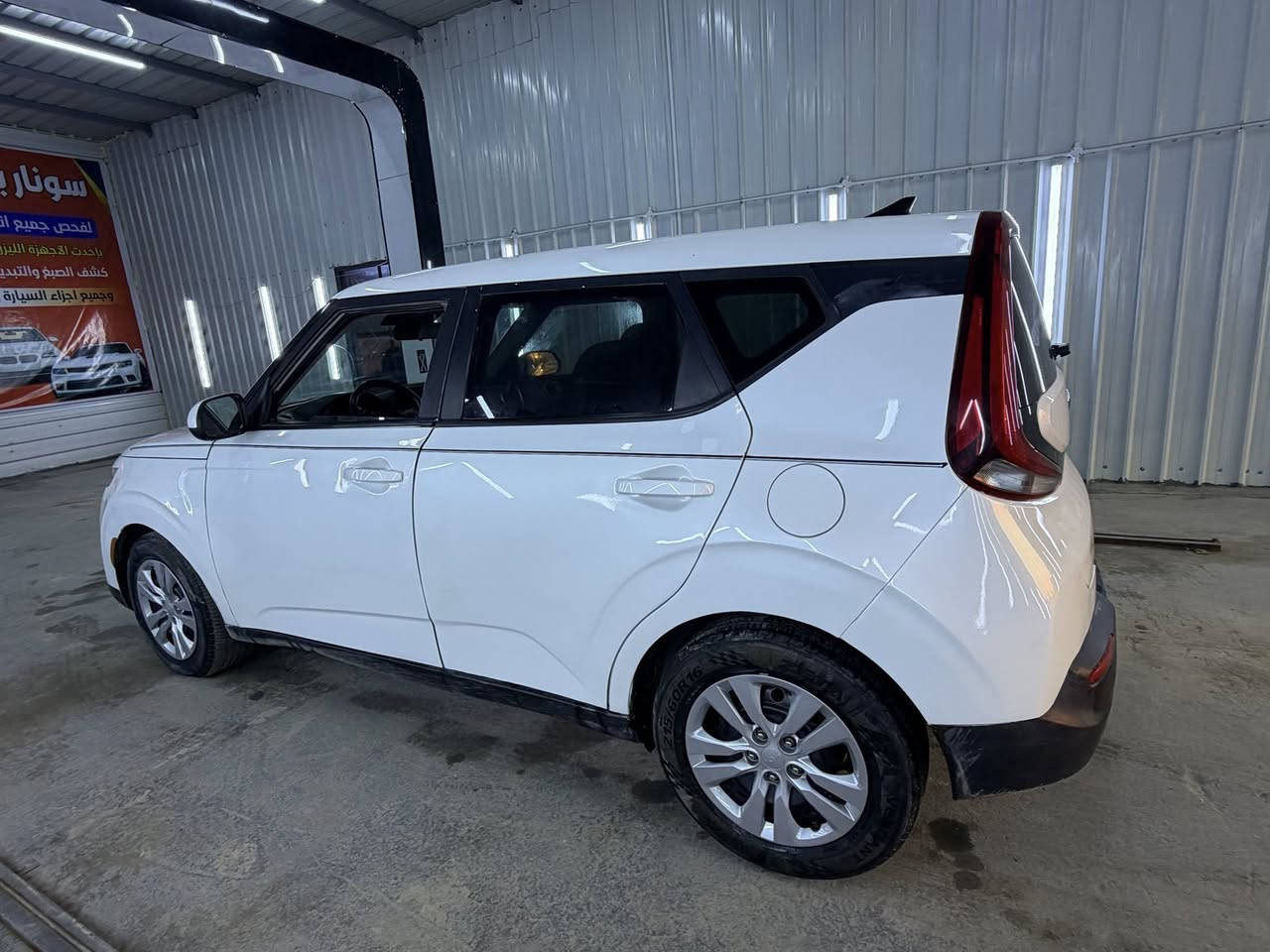 السلام علیکم
كيا صول 
موديل 2020
رقم بغداد مشروع وطني
وارد امريكي
المواصفات
مكينه دوش 2000ما مفتوحه
كامرا شاشه
تحكم جهتين
داخل لونين
سياره حادثه من امريكه طخات بدون لا شاصي ولا لغد بجم كبس ما بي ضربه بيه مكانات صبغ صور الحادث موجوده ويه لمنشور
السعر 118 وبيه مجال بسيط
مكاني بابل ***********
