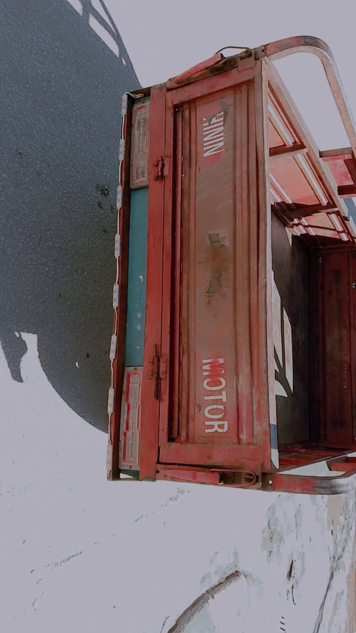 سلام عليكم ستوته البيع موديل 15محرك 24اوراق اصولي ركبه وشاصي مكفوله مكاني كربلاء السعر خاص رقم هاتف ***********
