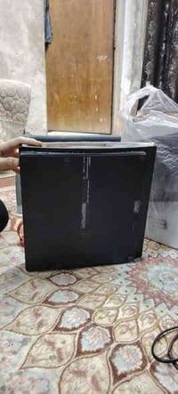 شاب عندي بلي 3 كلش نضيف جهاز مهكر ملحقات كاملة كرتونتة موجودة أسعر 110...