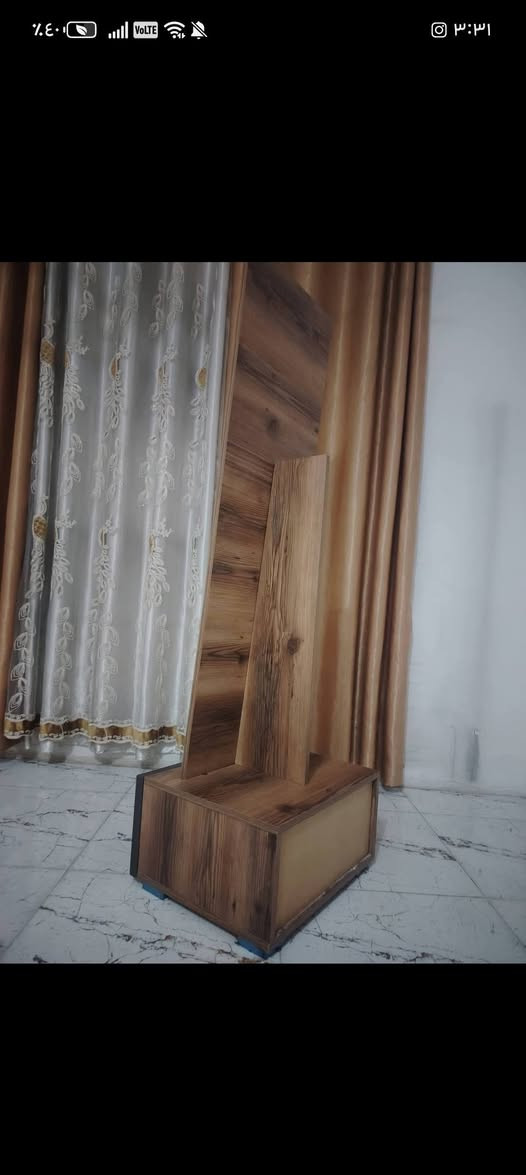 من رخصت مدير الكروب المحترم 🌹
@إشارة للبيع تسريحة (كونسول) مع مراية ❤️♥️

خشب لون بني مع لمسات ذهبية

مراية طويلة بحالة ممتازة

تصميم مودرن وأنيق♥️

نظيفة جدًا وما بيها خدوش

📍 المكان: [بغداد الزعفرانية ] السعر:  ٧٥

للتواصل خاص أو واتساب  ***********
