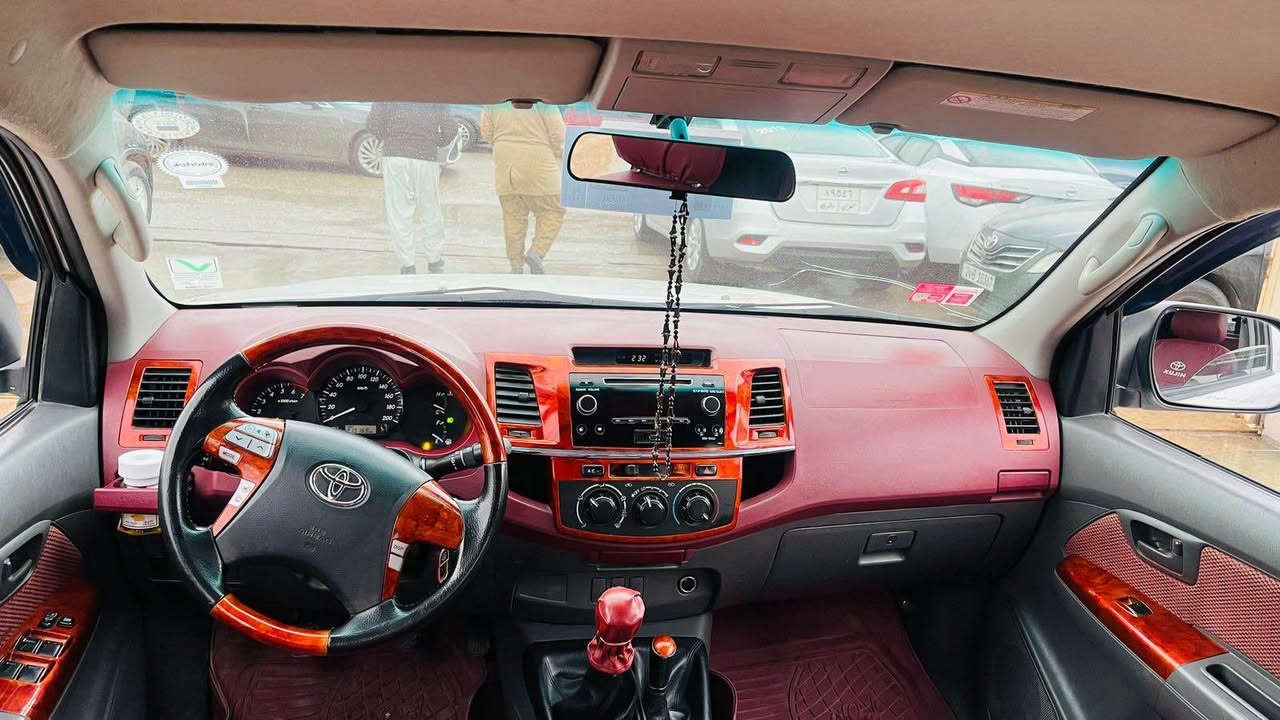 TOYOTA HILUX 2014 
شريكه  سيد نهرو 
بي سبخ 
تعديل نيه 
سياره نمونه يه له جواني 
تحويل وكاله شه رت 
چار تاي جديد
شوين اكري 
موبايل ***********
سعر 221$توزيك مجال أربيل, العراق
