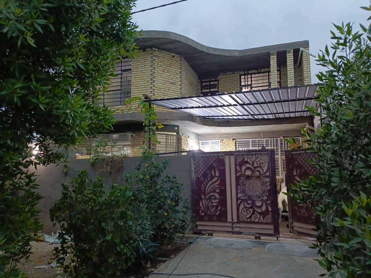 السلام عليكم
بيت للبيع طابو صرف الموقع المحاويل حصن جعفر موقع مميز على شارع 30  بناء جديد البيت طابقين .. النقص فقط بورك أرضية كهربائيات .. البيت حر مامطلوب اي قرض مساحة البيت 200م للاستفسار الاتصال على الرقم الهاتف ***********
