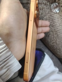 آيفون XR • فيس ايدي شغال • ذاكرة ١٢٨