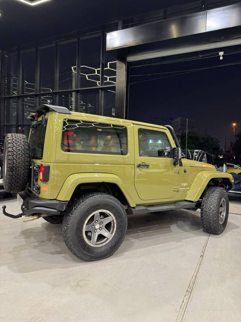 جيب رانكلر
خليجيه 

2013

اصل صحارى

ماشيه 67الف كيلو 

رقم بغداد مميز 

السياره مرفعه ومصروف عليها 

السعر 200 وبيها مجال 

***********
