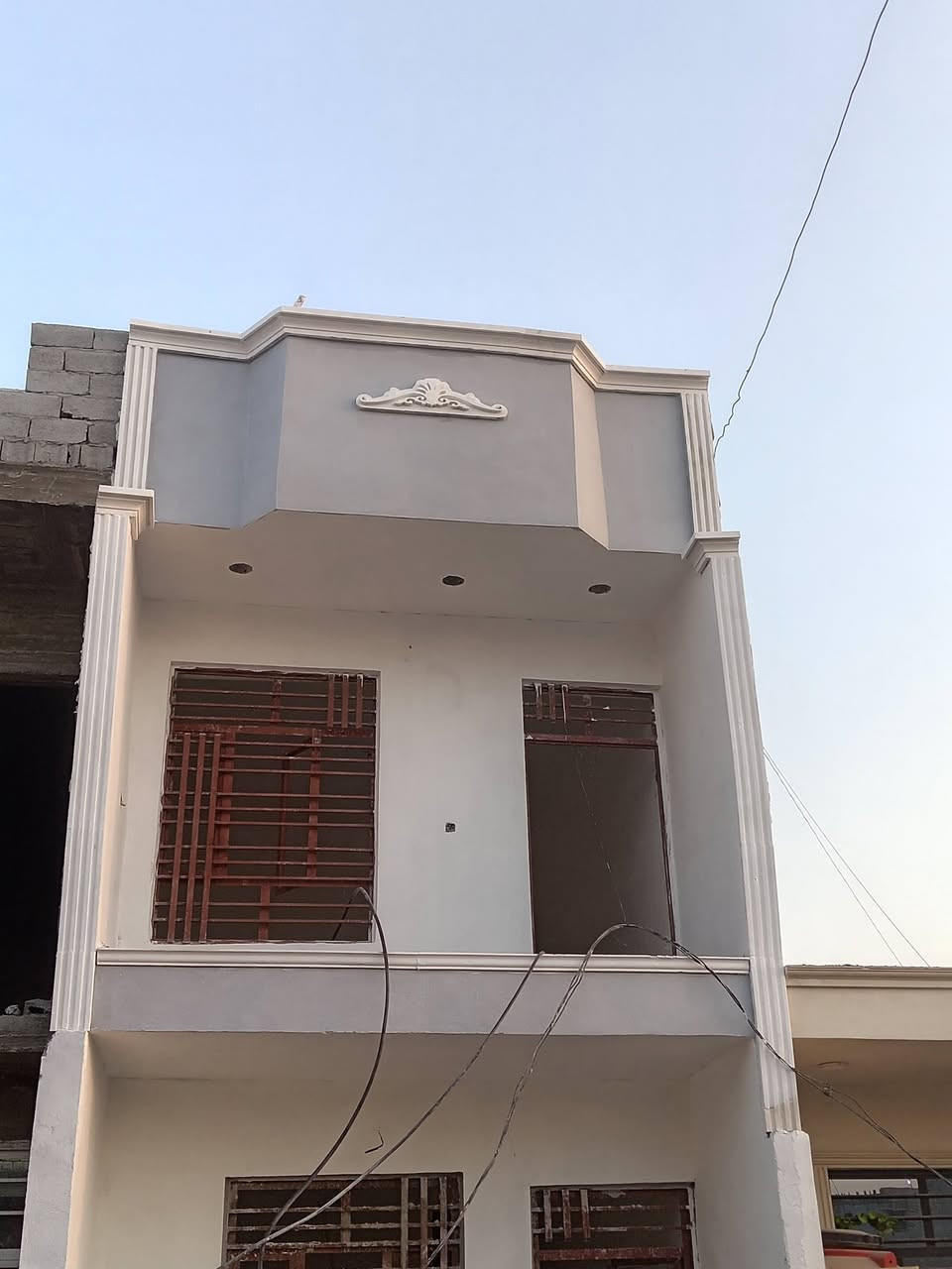 سلام عليكم. تصميم. وتنفيذ.. واجهات. لبخ. وا. كوبلن. صبغ. وطلس. مكاني. سويب. تصل. بخدمتك. ***********
