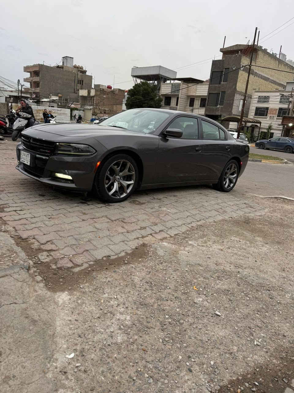 جارجر 2017 رالي بلاص 6سلندر
فول السيارة خليجي بدون ضرر السعر 210💵
مكان السيارة بغداد 
***********
