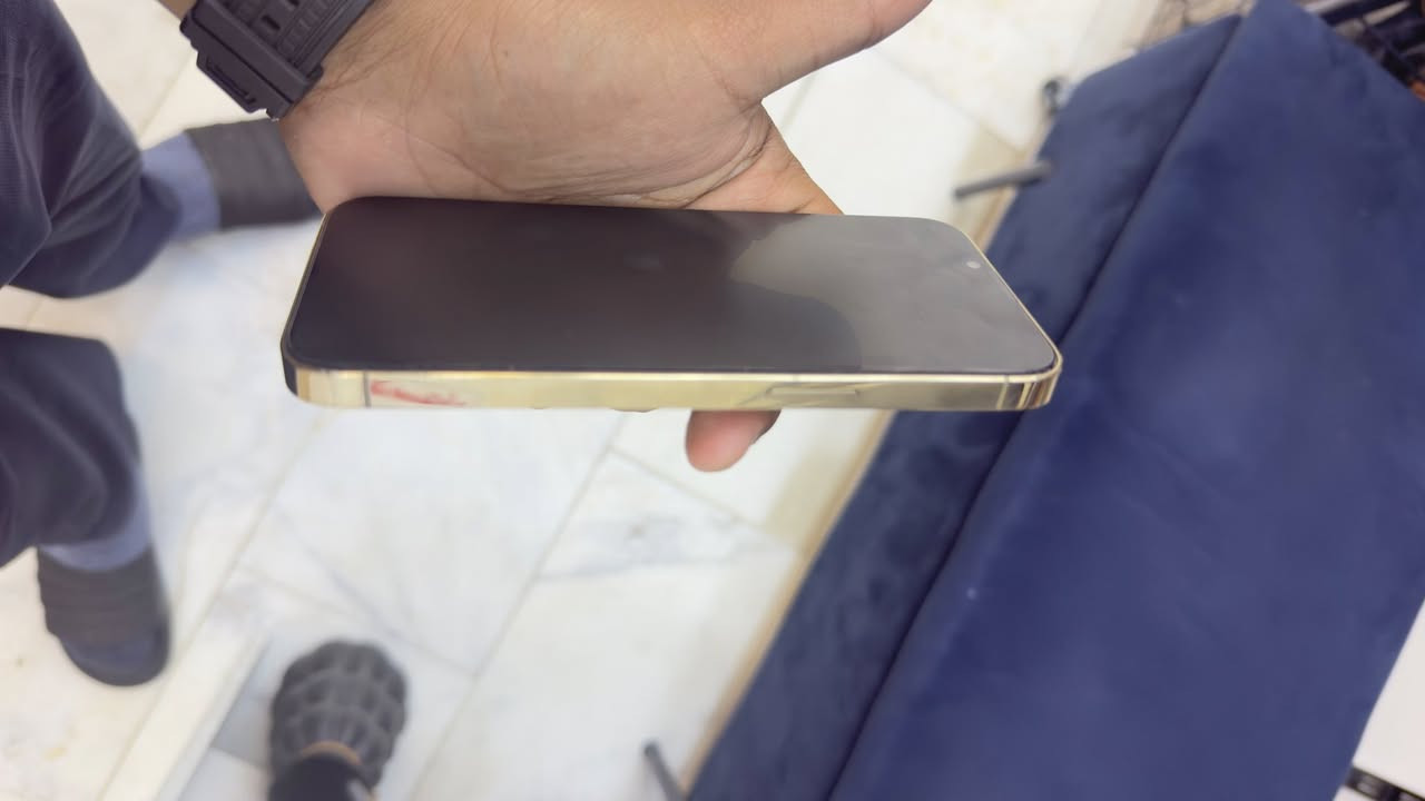جهاز 13برو

ذاكره 128بطاريه78شحنه يوم كامل

الون بصلي كله شغال 

اتصال ✅سيمكرت✅ 

كله شغال    تجي تفحص ع راحتك بدون عطل 

شاشه 3خيارات مستبدل تفصيخ شرط وين متريد تفحص 
وبطاريه تقرا خدمه
السعر 380وبي مجال بسيط
***********
