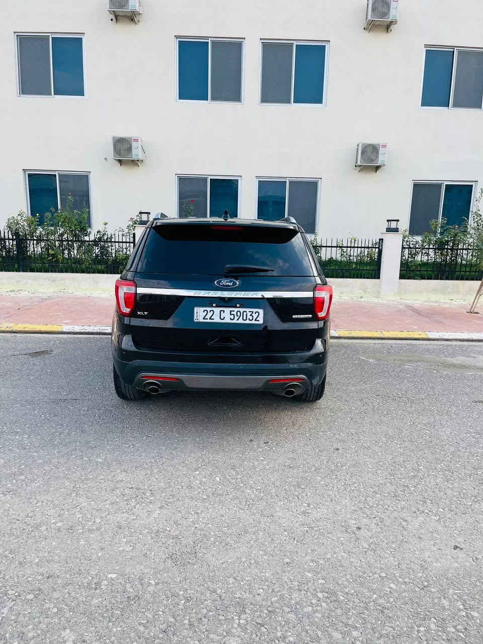 بسم الله الرحمن الرحمن 
فورد اكسبلور موديل 2016
سته سلندر 6v
موسفات شاشه كبيره 
بسمه 
كوشين جلد كوشين كارهباي
كوشين هيتر
سندق كارهباي
سبعه راكب 
سنويه جديد هنا 2030
خمسه قتع صبوغ بس بيدون داخلي 
كير معركة بشرط 
سعر 144$
م ***********
***********
مكان اربيل. واتساب فايبر
