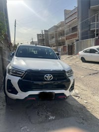 تويوتا هايلوكس 🇯🇵🇯🇵ممشى9681 فقط!! وكالة شركة ساس  موديل 2023،،فول مواص...