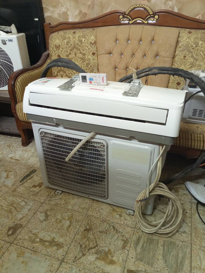 سبلت جنرال طن ونص جنرال شرط الفحص شرط التريد 275 عنوان حي الزهراء شارع المدارس اي استفسار خاص او أتصال *********** النجف, العراق
