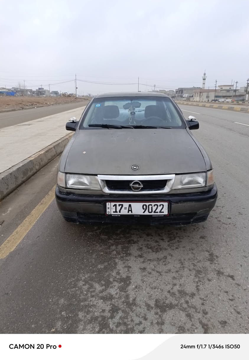 سلام عليكم فكترا موديل92 شرط محرك وكير وايرمنيه كلها شقاله سنويه 2030شرط التحويل 
سياره نضيفه ولباقي اتصال***********
