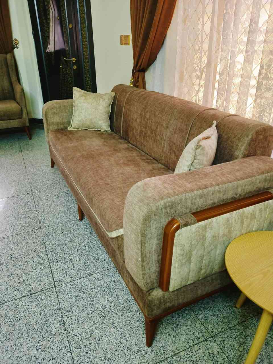 السلام عليكم تخم 10 مقاعد جديد غير مستعمل للبيع


**إذا كنت صاحب هذا الإعلان وتريد حذفه لأي سبب، رجاءا أرسل رسالة إلى الدعم الفني**