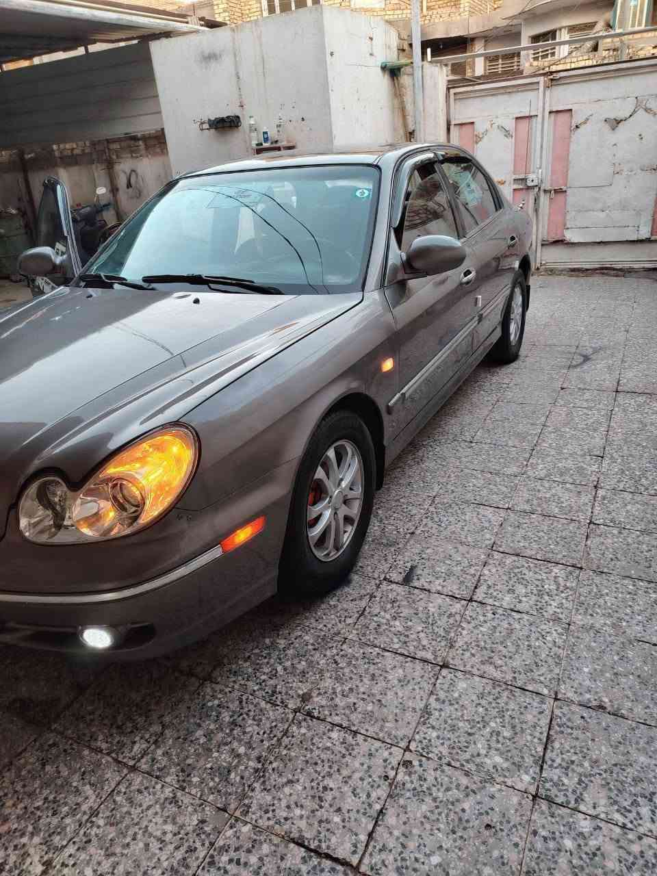 سوناتا ٢٠٠٢ ساره جاهزه بيها طخات وتلحيضات السياره تبريد مكينه كير خير من الله شغالات مكان السياره البصره تحويل مباشر اذا تريد السياره سعرها ٥٨وبياها مجال قليل موجود واتساب***********
