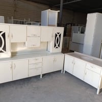 كاونتر المنيوم   مترين ونص ارضي وملحق وسنك متر ونص  السعر 375 للحجز وا...