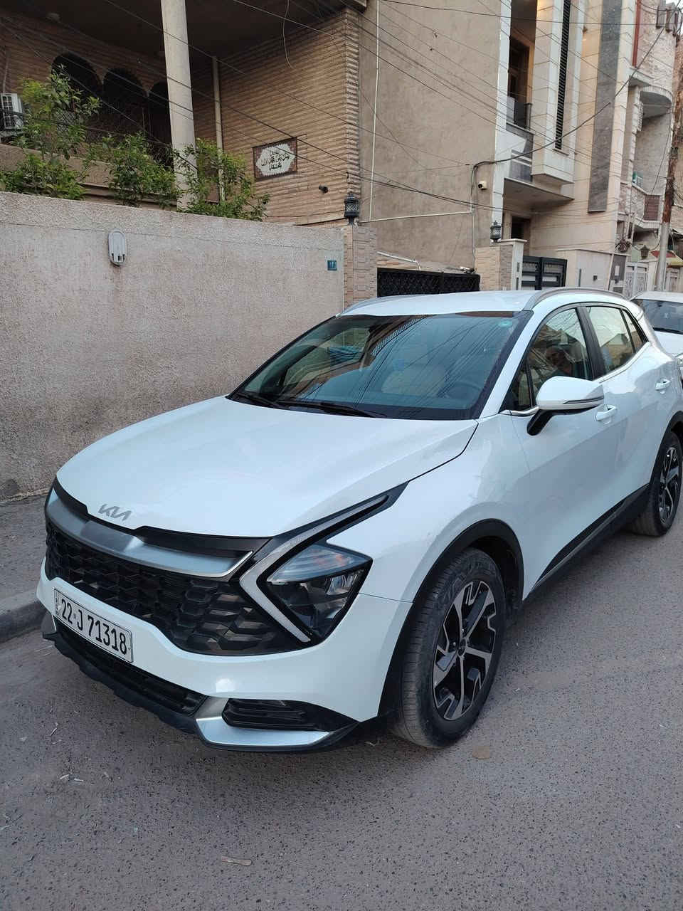 سلام عليكم
كيا سبورتج 2023للبيع بيها تكحيل فقط اصبعين جاملغ امامي السايق وبيه باب عكس السايق الامامي بيه شخط مال بايسكل السعر 215وبيه مجال مكان بغداد الشعب للاتصال ***********
