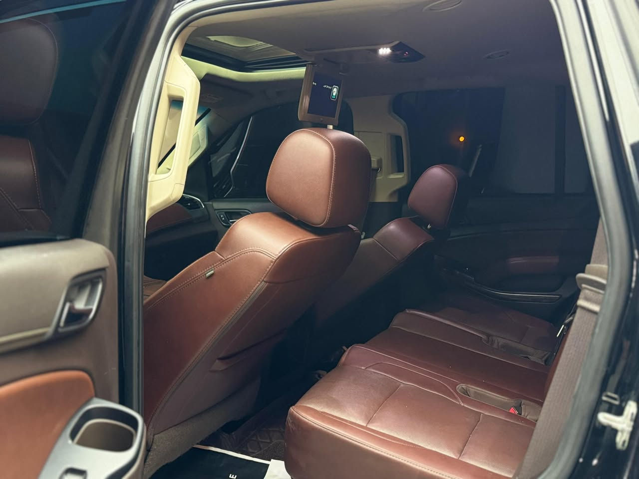 تاهو 2019 بريمير خليجي وكالة المنصور
فول مواصفات 
بصمة ابواب وتشغيل 
ثلاجة 
داتا شوو كبير 
كيج اللكتروني دجتل  3 اشكال
جنطة كهرباء شفط
ويل كب 22 
مقاعد جلد داخل قرميدي 
كشنات تبريد وتدفئة
7 راكب تبريد مركزي
حساسات وكامرات
رادار 360 درجة
نقط عمياء وتحديد مسار
شاحن لاسلكي
شاشة كبيرة وسطية
استرين كهرباء + هيتر
4X4 فور ويل
لددات امامي خلفي 
لايتات وكشاف زنون
باقي مواصفات البرايمر معروفة فول اعلى فئة

السيارة مكفولة كفالة عامة كلها بشرط على وضع شركة
جديدة جدا ماشية 51 الف فقط حقيقي بالشرط
رقم وهزة وسنوية جديد 
السعر 435 $ 🔒 وماكو هيج سعر بهالنظافة
*********** مكان السيارة اربيل
