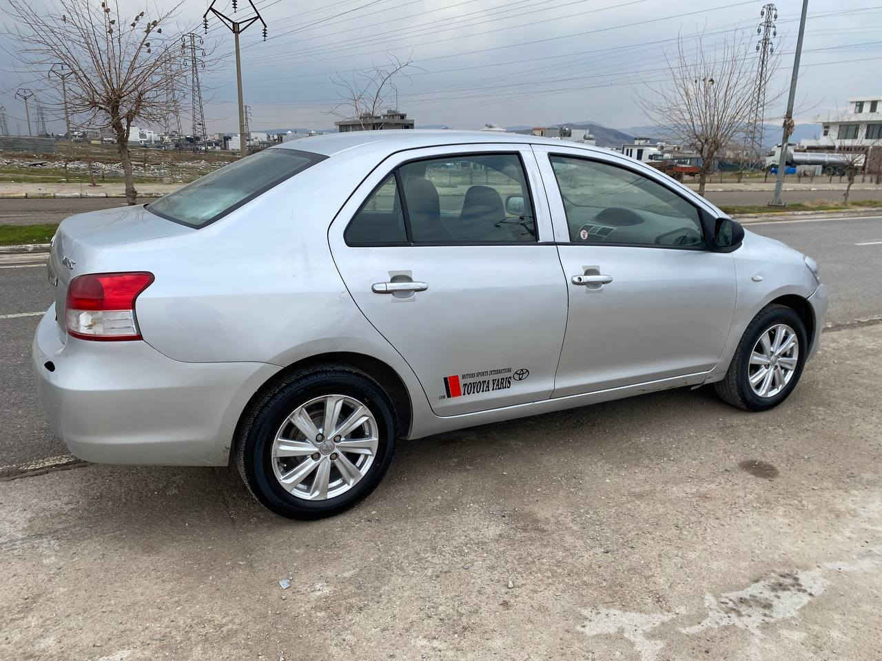 یارس مۆدیل 2012
گێر ئۆتۆماتیک و دەبڵ گێچە 
جام کاربایە و ویل کەپە
سەنەوی بەسەر چوە 
مکینەو گێری بەشەرت
سێ پارچەی و پەڵەیەکی هەیە سۆنەرەکەیم داناوە سعری 85$و معامەلە
*********** شمشمل, السليمانية
