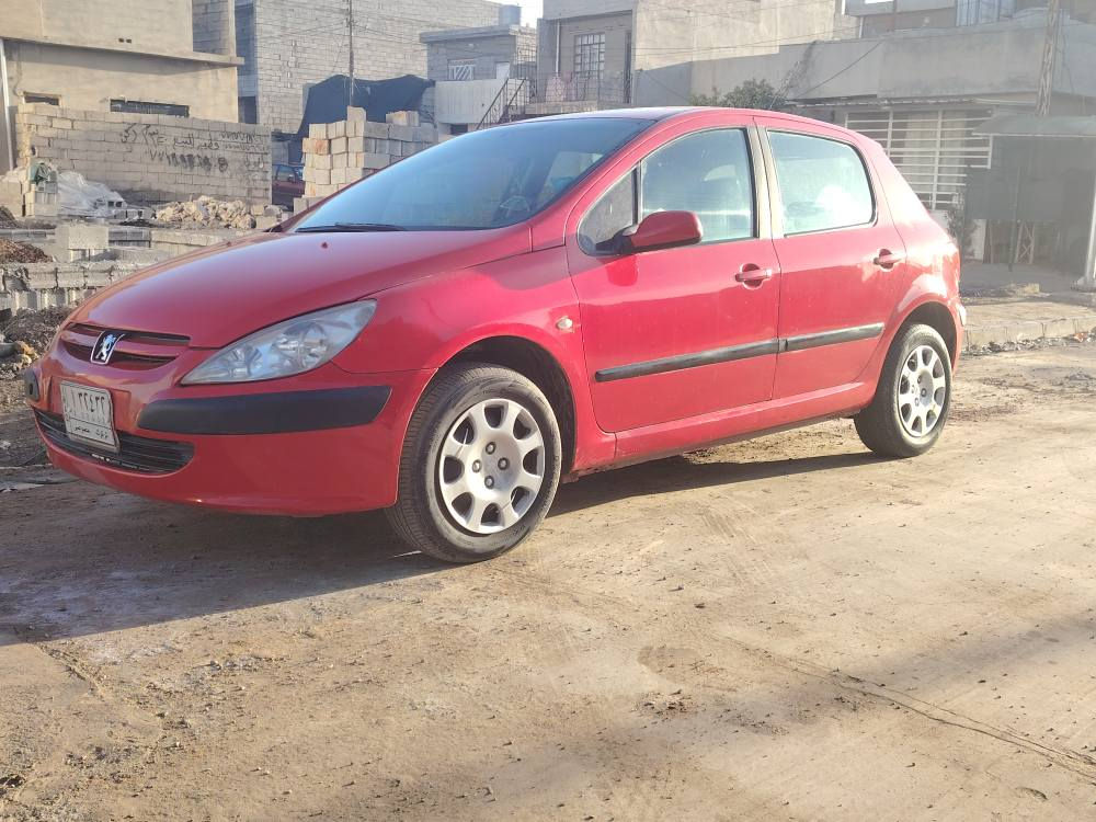 بيجو فرنسي 307
موديل ٢٠٠٥
رقم كركوك مشروع وطني
بطاقه بانزين بيها
كير محرك تبريد تدفئه بالشرط
صدر تايرات سياره جاهزه
ماتحتاج ربع مصرف
*********** 
سياره صاير بيها جلح وراشينها صبغ بدون اي حادث بدون قطره معجون
السعر ٥٥ وبي مجال مكان السياره كركوك كركوك, العراق
