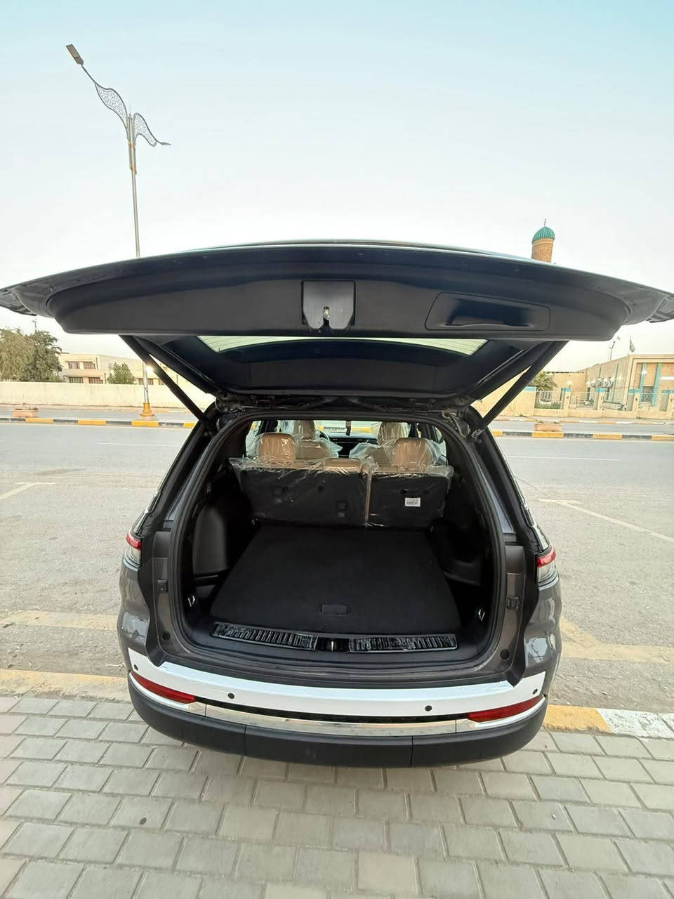 للبيع جيب موديل 2023 رقم بغداد مشروع وطني سنويه جديدة حادثه فقط ربع البنيد نفسه معمر  صور الحادث موجوده بالمنشور شوفهن وتصل/ مكانه واسط قضاء الصويرة/
***********
