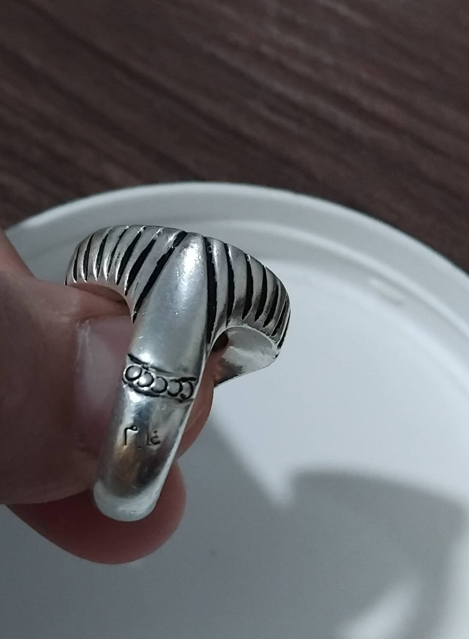 خاتم عقيق يماني حجر كبير صياغة غلام البحريني سعرة 85 الف توصيل بغداد والمحافظات 3 الاف دينار الله شاهد سعرة 125 و 150 الف


**إذا كنت صاحب هذا الإعلان وتريد حذفه لأي سبب، رجاءا أرسل رسالة إلى الدعم الفني**