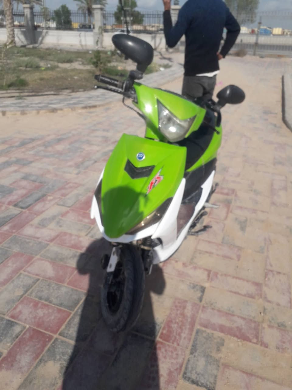 دراجه للبيع مكانها النجف حي النداء شارع المكاتب سعرها 150 وبيها شويه مجال تشتغل وتمشي بس ابيع كايمه ***********
