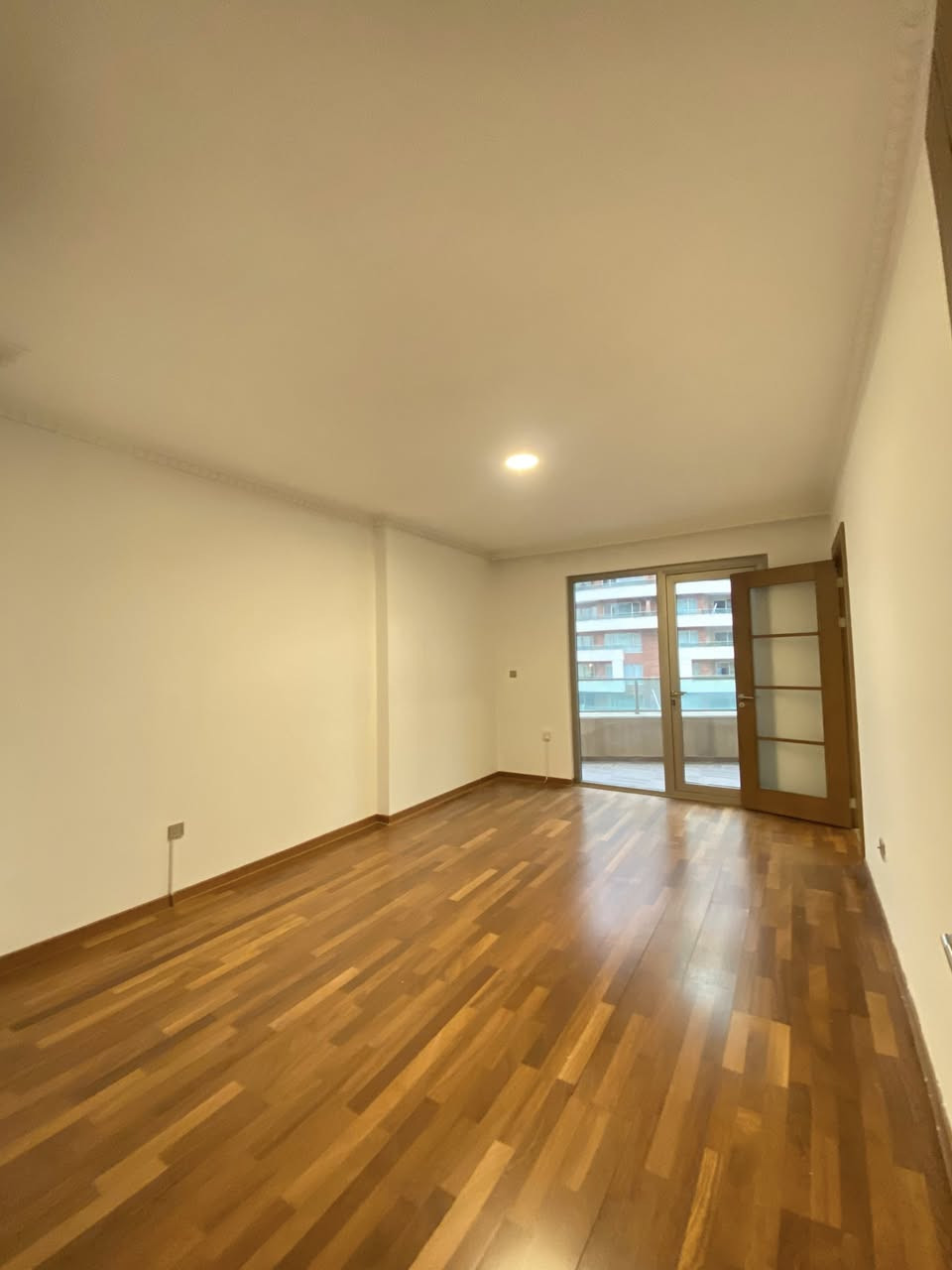 ⁨🔺  پارك ڤيو - PARK VIEW 🔻
🔻شقة  للأيجار  في ( پارك ڤيو )
🔻 اربع غرف نوم + مطبخ معزول  (4+1) 
🔻 مساحة:  246م - 
🔻طابق: (11)
🔻واجهة داخلية  ( على حديقة )
-
 🔹ولدينا عروض أيجـار وشـراء في المربع الذهبي
🔻لمزيد من المعلومات إتصل بنا:

0750 099 8989 📞
-------–———————————
🏢 شوقه‌ بۆ كرى له پارك ڤيو 
🔻ڕووبەر: 246م - 
🔻نهۆم: (11)
🔻روى داخلى ( باخچه )
 
🔺بۆ هەر پرسیارێک لەسەر پرۆژەکانی زۆنی زێر یاخود پرۆژەکانی تر  په‌یوه‌ندی بكه‌ن به‌م ژمارە مۆبایلە:

0750 099 8989

عقارات مۆنیتەر Monitor Real Estate
