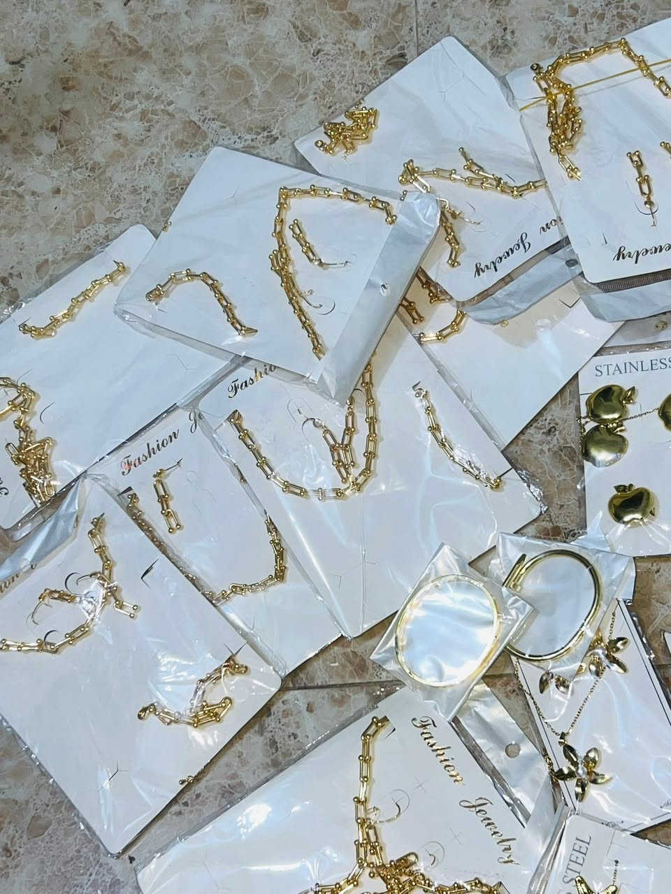بنات اكسسوارات برازيلي بنترس اريد يفيدون الي يردون يفتحون مشروع اريده ابيعهم كلهن شلعه لانو مفارغه اصورهم ونشرهم الي يريدهم شعله كلهن تتفضل خاص


**إذا كنت صاحب هذا الإعلان وتريد حذفه لأي سبب، رجاءا أرسل رسالة إلى الدعم الفني**