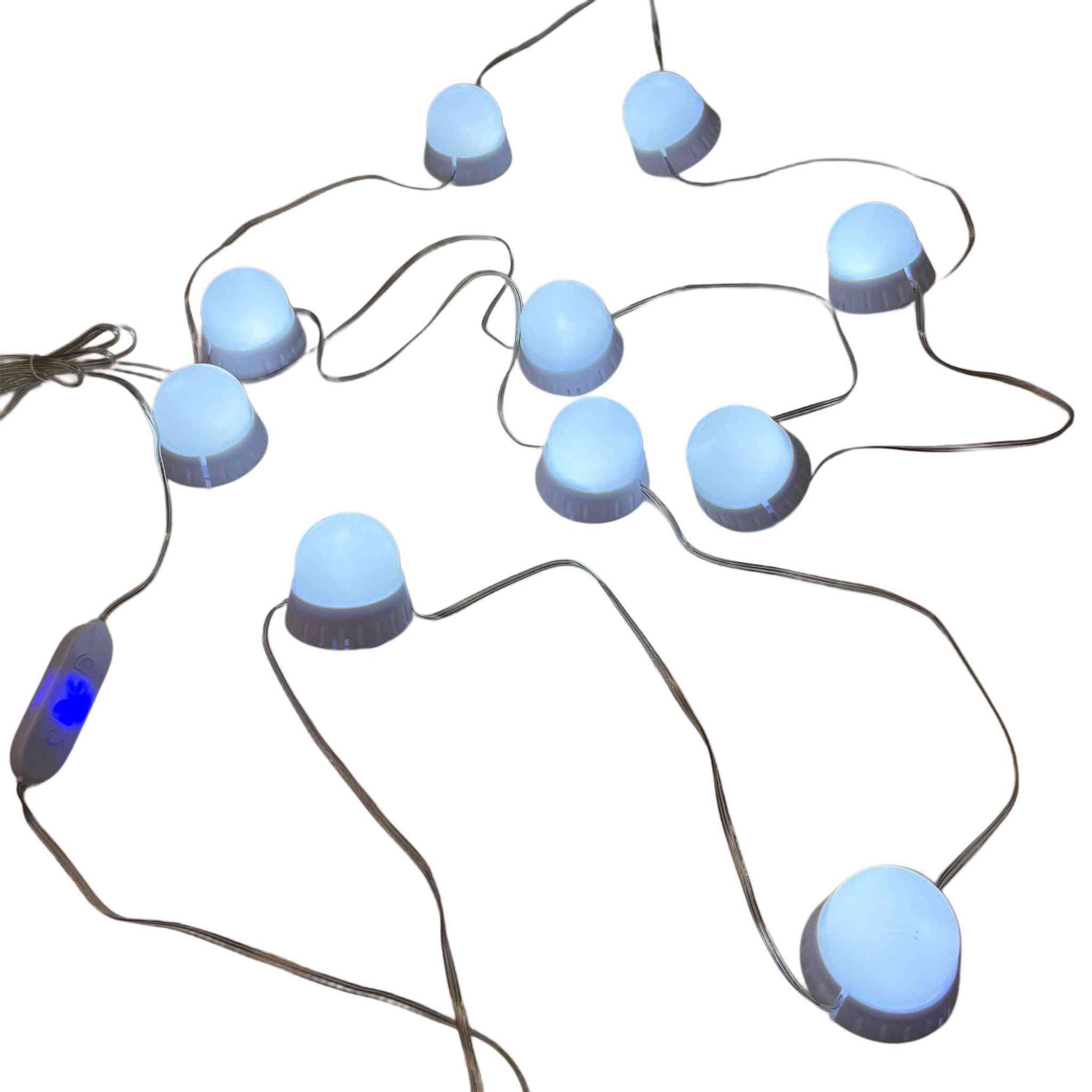 إضاءة مرآة مكياج LED USB – Vanity Mirror Lights

إضاءة LED مخصصة للمرايا تمنحك رؤية أوضح وتفاصيل أدق أثناء العناية اليومية والمكياج.

• تصميم إضاءة مخصص للمرايا مع لمبات دائرية موزعة بشكل متناسق

• تثبيت لاصق قوي (Strong sticky – Difficult to fall out)

• لمبات قابلة للدوران مع تصميم تلسكوبي (Rotating telescopic)

• إمكانية تعديل طول السلك بحرية حسب حجم المرآة (Free adjustment line length)

• تعمل عبر مدخل USB لسهولة التشغيل وتعدد خيارات الطاقة

• إضاءة بلون أبيض بدرجة حرارة 6000K–6500K

• درجة حرارة اللون: 6000K – 6500K
• مصدر الطاقة: USB
• جهد الإدخال: 5V
• التيار: 2A
• استهلاك الطاقة: أقصى طاقة للمبة الواحدة 1.6W

– توصيل عبر USB (طاقة هاتف، منفذ USB، أو فيشة حائط USB

محتويات العلبة

• مجموعة لمبات إضاءة مرآة LED
• سلك USB للتشغيل
• نظام تثبيت لاصق مدمج باللمبات بغداد, العراق


**إذا كنت صاحب هذا الإعلان وتريد حذفه لأي سبب، رجاءا أرسل رسالة إلى الدعم الفني**